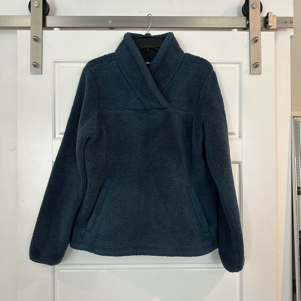 North Face Blue Fuzzy Pullover (Size L)